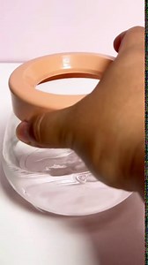 wet n wild Foundation Brush, Densely-Packed Synthetic Fiber Bristles for Liquid, Cream & Powder, Ergonomic Handle for Comfortable Control