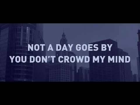 Brett Eldredge - Crowd My Mind (Lyric Video)