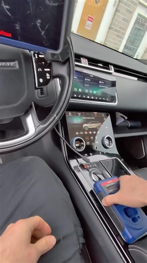 Land Rover key cloning using an Autel universal key #autel #landrover #carkey