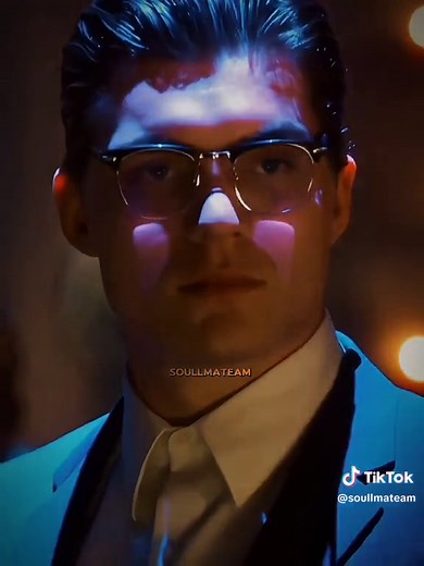 эти взгляды... #fromdusktilldawn #richiegecko #katefuller #richiekate #richie #fdtd #fromdusktilldawntheseries #viral #fyp #edit #foryoupage #elbruso #ричи #отзакатадорассвета #сет #кейт #рекомендации #рек #tiktok #seth #sethgeko #santanicopandemonium #santanicoedit
