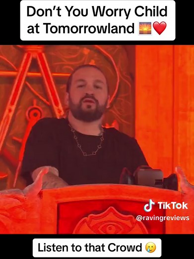 Steve Angello with one of EDMs greatest ever anthems, Swedish House Mafia’s ‘Don’t You Worry Child’ at Tomorrowland. 10 years on and the crowd still sing every word❤️ #tomorrowland #ravingreviews