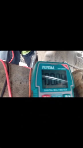 Camion tracteur qui ne démarre pas, voici comment trouver la tension d'alimentation du démarreur poids lourds, si tu souhaites connaître davantage inscris-toi maintenant en ligne ou presentielle. Si tu souhaites connaître davantage inscris-toi maintenant en ligne ou presentielle Au CFP mecatronique Duvalier automobile . Les inscriptions sont ouvertes tous les jours ouvrables. WhatsApp au 00237 673083933 | Duvalier automobile