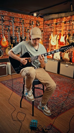 Gibson Custom Firebird: A Truly Special Guitar #firebird #gibson #customshop #woodbrass