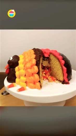 Thanksgiving Turkey Cake Surprise! 🦃🎂 #shorts #thanksgiving #dessert