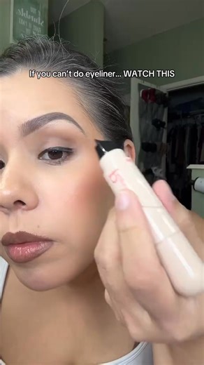 😍 This eyeliner stamp is a game-changer! ✨ Just stamp, fill, and slay. Get flawless, sharp wings in seconds—every time. 🖤👁 #wingedliner #eyeliner #eyelinerstamp | Augmentbe