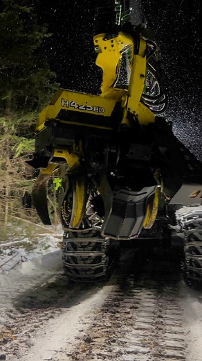 2024 John Deere 1270G with Waratah 425HD #johndeere #waratah #machinery #forestry #logging #work | Up n Adam Forestry Media