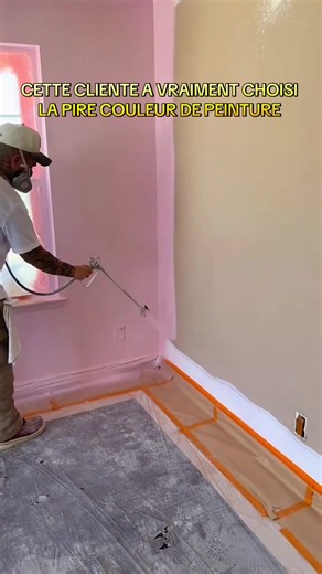 Réalisation de peinture intérieure avec pistolet à peinture