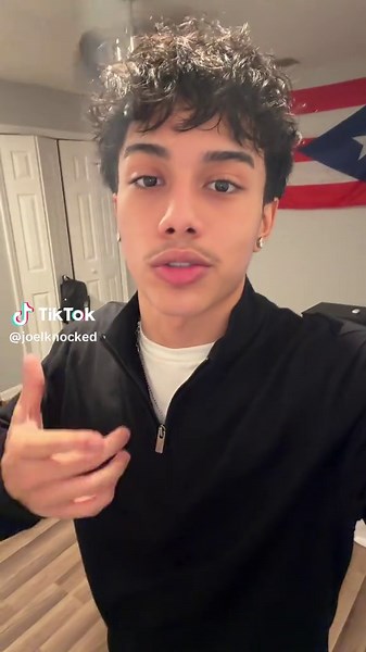 #fyp #fypシ #fypシ゚viral #viral #viralvideo yo what ya get me for christmas @justin @.Amakesmenut @david @user not found