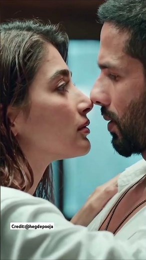 Pooja Hegde 🔥 kissing 💋 scene|#love#romantic#deva#poojahegde#shahidkapoor#kissing#trending#reels