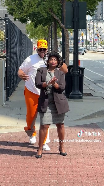 Empowering Confidence: Slay the Pavement Movement