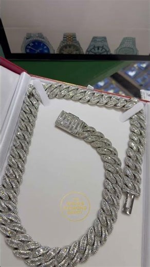 Vvs diamond solid Cuban link chain