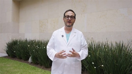 📹 Videos ¿QUÉ SON LAS ANGINAS? . La amigdalitis, que comúnmente se conoce como anginas, es la inflamación de dos glándulas (amígdalas) que tenemos en la parte posterior y lateral de la garganta. ¿Si quieres saber más de este tema? Mira este video con el Dr. José Schimelmitz Idi, especialista en otorrinolaringología del Centro Médico ABC (México), quien lo explica claramente. . El contenido de este material es únicamente para fines informativos y no sustituye en ninguna circunstancia o condición