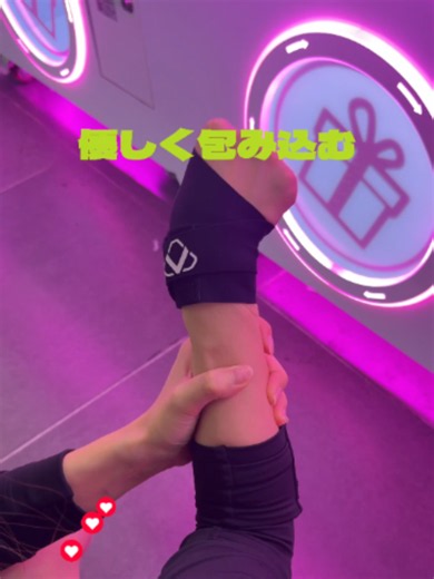 手首の違和感に！親指に掛けて巻くだけで、程よい圧力で関節を優しく守るよ。 #手首サポーター #手首痛 #固定 #腱鞘炎 #サポーター