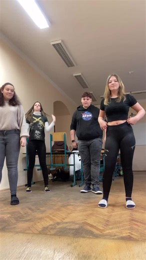 Menší #fail ale i to se občas stává 🤣 #slůněxxl #slůněcrew #fy #fyp #viral #dance #friends