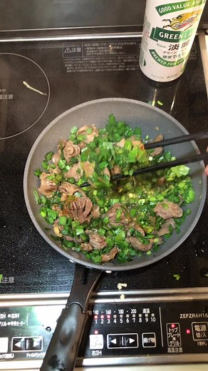 味わい深い旬の食材：ホタルイカとふきのとう料理