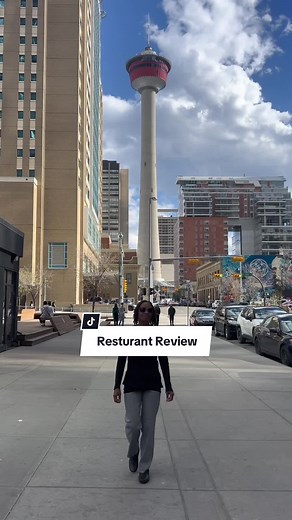 Restaurant Review: Earls Kitchen and Bar #vegan#vegetarian#Calgary#food#earlskitchen#earlskitchenandbar#tour#tourism#foodreview#veganfoodie#veganfood#vegetarianfood#tryitearthy