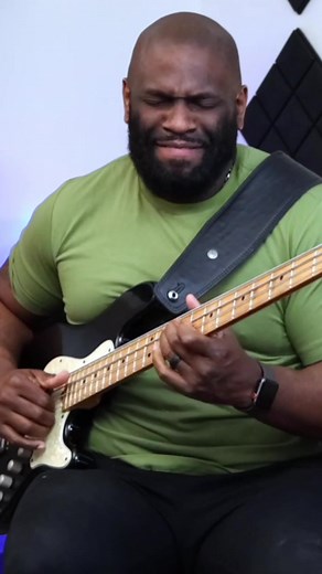 Breaking In New Bass Guitar Strings with Daric Bennett