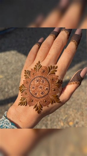Farzana's mehndi#tum#binance#mehndi#shortvideo