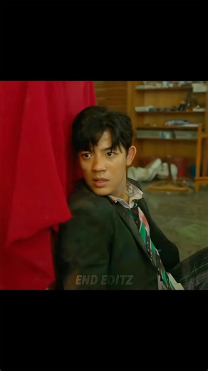 Su-hyeok & Cheong-san vs Zombies ☠️🔥 | All of us are dead | #allofusaredead #shorts #edit