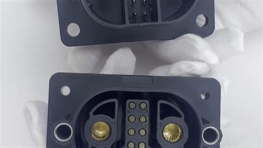 AC150A堆叠式大电流连接器