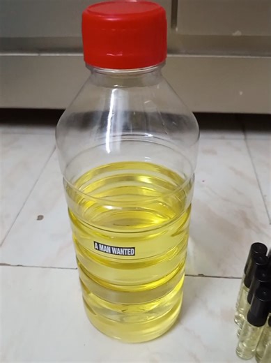 Bara order agaya 😍😍 please support . . . . #bussiness #perfume #support #help #viral