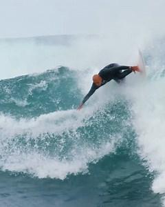 📼 Kelly surfing Bells Beach Watch 2min full edit 📲 https://nobodysurf.com/watch-full-edit/ 🏄🏽‍♂️ Kelly Slater 🎥 Dan Scott #Surfing #NobodySurf | NobodySurf