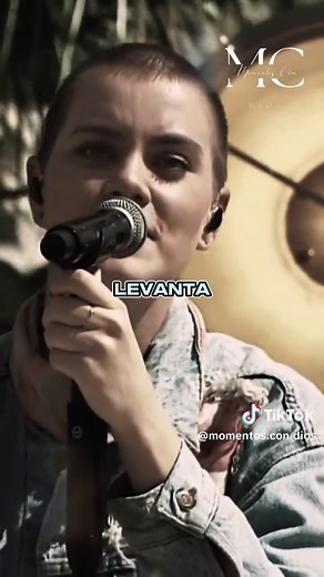 Hosanna Hillsong United Worship Performance