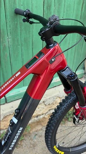 L'enduro Ultime est arrivé en boutique ! Le Forbidden Dreadnought E T1