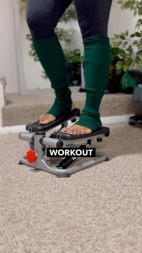 Josie Liz | Home Workout Club on Instagram: "Comment ‘Sunny’ and I’ll send you the link to the exact machine I purchased. Filtering through mini stepper reviews can be daunting, but I made a good choice with this one. Some people indicate that the machine starts making noise with continued use, but I haven’t run into that issue as I’m following the manufacturer’s instructions to use it for a maximum of 15 minutes in each workout session. The machine is portable, durable, reliable and rewarding t