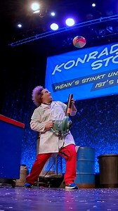 Laubbläser Wasserball = Bernoulli-Effekt 💨🏀 #konradstöckel #wissenschaft #experimente #liveshow #stimmung | Konrad Stöckel