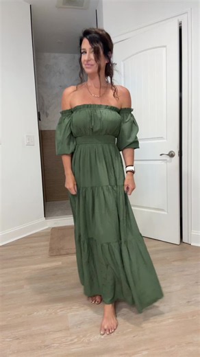 Stunning Dress for Family Photo Shoots