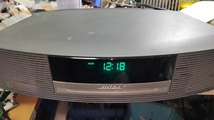 BOSE妙韵CD机博士一直显示please wait，遥控开不了维修