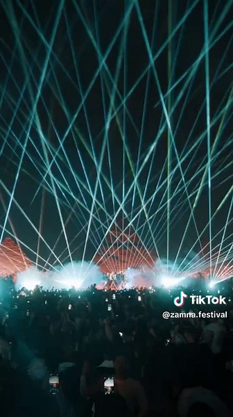 The sound of @CAMELPHAT in Egypt 🔥 #zamna #gizapyramids #festival