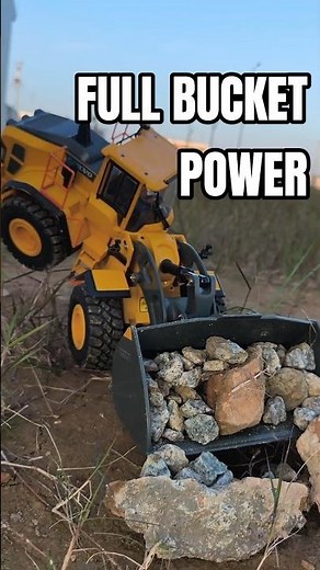 Remote Control Wheel Loader Volvo L260H Loading Rocks