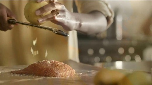 Harris Teeter TV Spot, 'Before the Food Hits the Table: 4x Fridays'