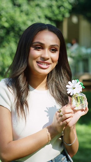 DAISY WILD MARC JACOBS. The newest addition to the iconic Daisy garden. #MJDaisy #DaisyWild Filmed and Edited by Tom Campbell Art Direction by Kathryn Diaz Produced by Kori Shadrick and Stephenie Fernandez at Kadota Productions Filming Support by Bryant Swanstrom Filmed on February 22, 2024 in Los Angeles, CA.