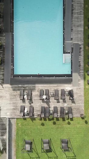 Have you been dreaming about a Tyrolean alpine experience? Look no further than Kempinski Hotel Das Tirol, nestled in the heart of the Kitzbühel Alps, where you can soak in the beautiful mountain scenery. credits: @sebastianzier #TravelInspiration #Kempinski #KEMPINSKIDISCOVERY | Kempinski Hotels