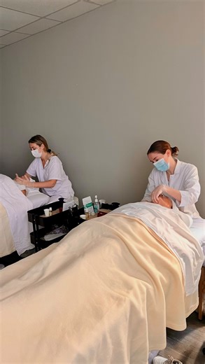 New York Institute of Beauty on Instagram: "This is education that truly makes an impact 🤍 Our Oncology Esthetics Course begins February 27, 2026 and is designed for professionals who want to confidently and safely care for clients undergoing cancer or autoimmune treatments. This hybrid program includes a 16 hour virtual course followed by two full days of hands-on training on March 7 and 8, 2026. You’ll learn how to modify treatments, choose safe products, and deliver informed, compassionate c