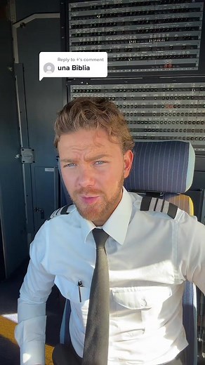 Replying to @⚘ Amén. #pilot #piloto #aviacion #aviation #estilodevida #cultural #lifestyle #modelo #travel