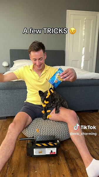 In Frenchie world, Halloween is all about the treats!! 😉 #frenchie #frenchbulldog #frenchiesoftiktok #cutedog #ericcharming