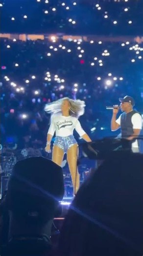 Beyoncé and Jay-Z perform “Drunk in Love” at Yankee Stadium.