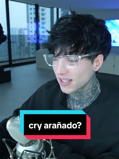 El Amor y los Arañazos: Humor y Supersticiones