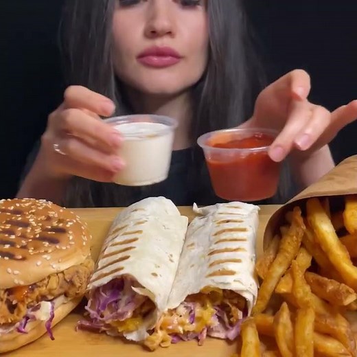 ASMR FAST FOOD *FRIED CHICKEN BURGER/SANDWICH + FRIES MUKBANG | EATING SOUNDS #shorts