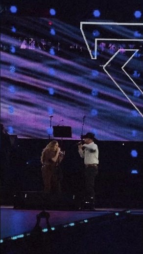 Carrie Underwood & Cody Johnson - I’m gonna love you Live