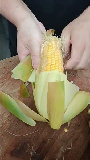How to Cut Corn Like a Pro | Simple Knife Skills & Satisfying Tricks You’ll Love in the Kitchen!