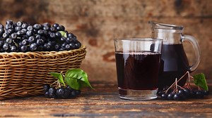 Plný vitamínov a antioxidantov! Takto si pripravíte domáci sirup z ARÓNIE