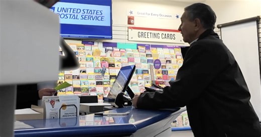 Indianapolis residents face mixed experiences with USPS during busiest shipping week