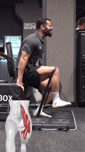 THE4Academy | Football Training on Instagram: "‼️Training your hips and quadriceps with a mini loop is more than just a simple exercise. It keeps the muscles actively engaged from start to finish, creating constant tension throughout the movement. When the hips are strong, the knees track correctly, which significantly reduces: ✔️ injury risk ✔️ knee pain ✔️ unnecessary stress on the joints The mini loop adds lateral resistance, improving hip and knee control and teaching the nervous system to a