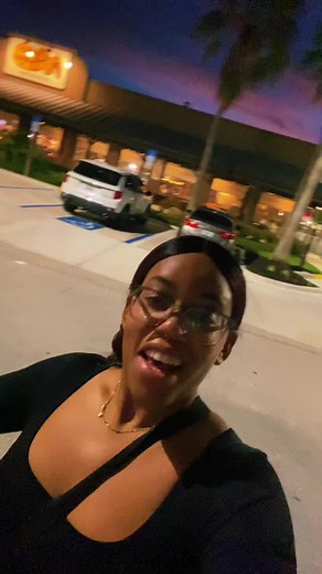 Bails (@bailor_bee)’s videos with original sound - Bails