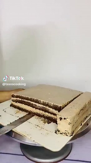 cake lagle inbox koren cmt koren 👍 #foryou #vairal #foryoupage #cakedecorating #fypシ゚viral #trending #idfreezz🙏🙏 #idfreezeplzhelpme😭🙏 #fypppppppppppppp #fyppppppppppppppppppppppp #fypシ #tiktok #tiktokbangladesh🇧🇩